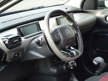 Citroën C4 Cactus 1.2 PureTech Shine AUTOMAAT | NAVI | CRUISE | CAMERA | PDC | ENZ